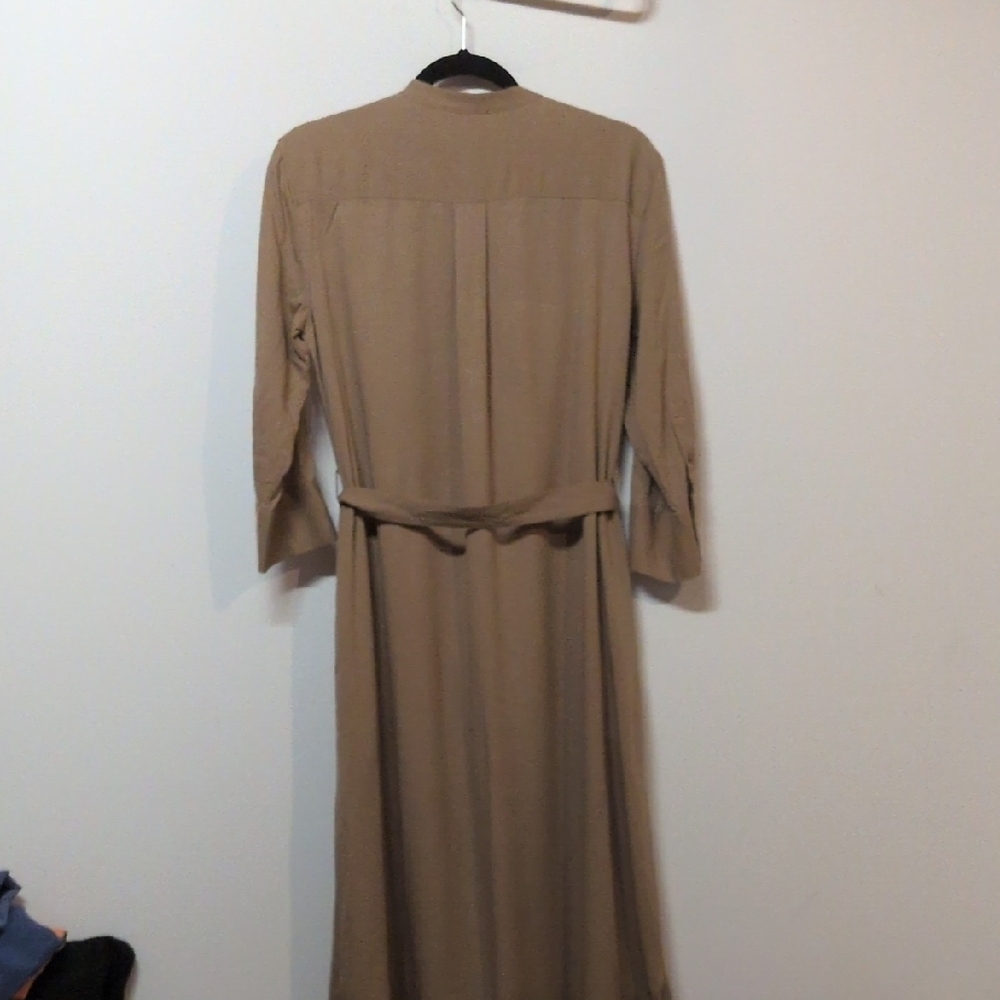 Uniqlo Brown Long Sleeve V-Neck Dress - Picture 5 of 6